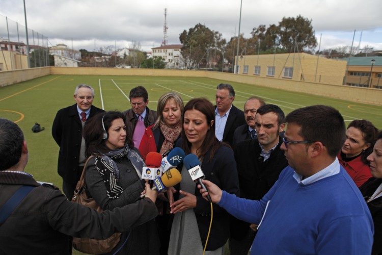 Recepcionadas las nuevas pistas deportivas del complejo El Fuerte