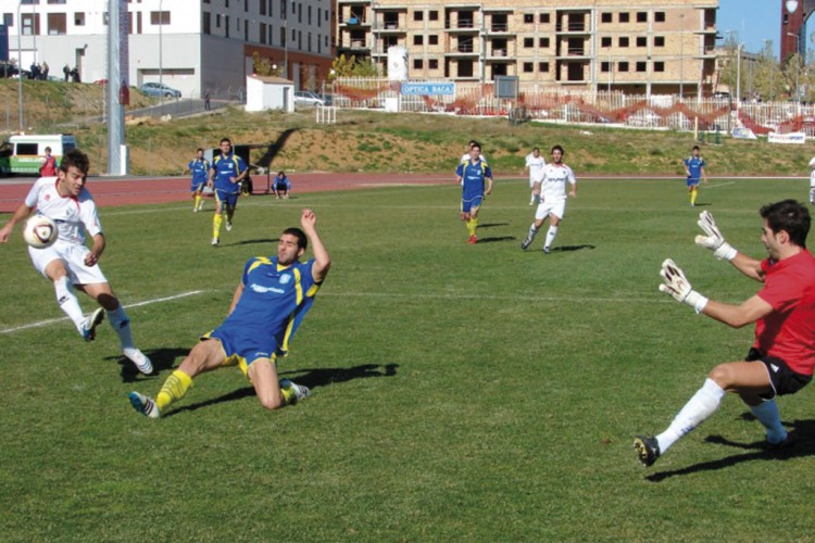 El CD Ronda cae derrotado contundentemente en Níjar (5-0)