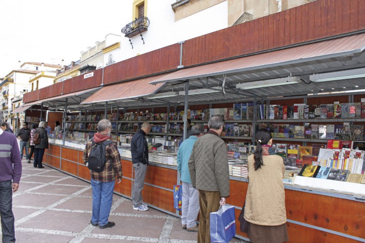 La Feria del libro continúa su brillante andadura en 2012