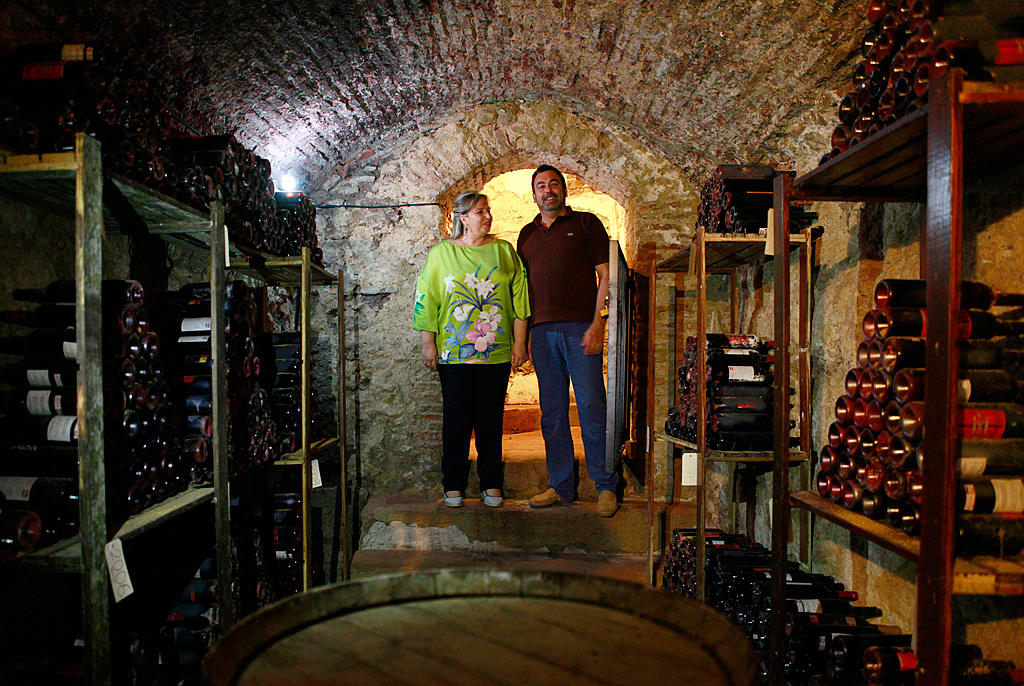 Isabel Barriga, delegada de Turismo, junto con Sergio Flores, responsable del museo, en el nuevo espacio. Isabel Barriga, delegada de Turismo, junto con Sergio Flores, responsable del museo, en el nuevo espacio.