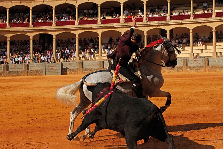 La Rondeña de Rejones tuvo más trofeos que méritos taurinos