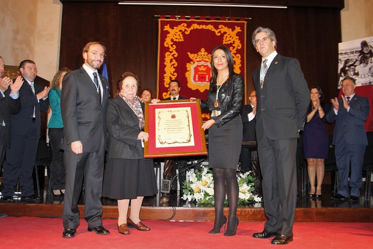 Adela Ramírez, nombrada Hija Adoptiva de Ronda