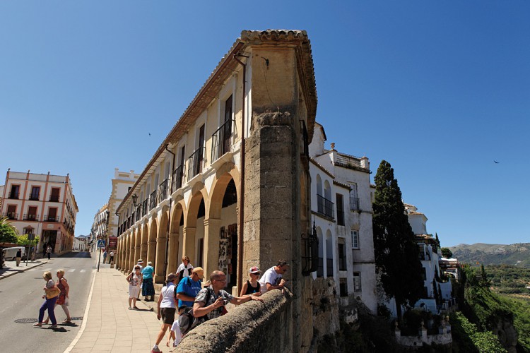 A propósito de Ronda. Tras el Puente…