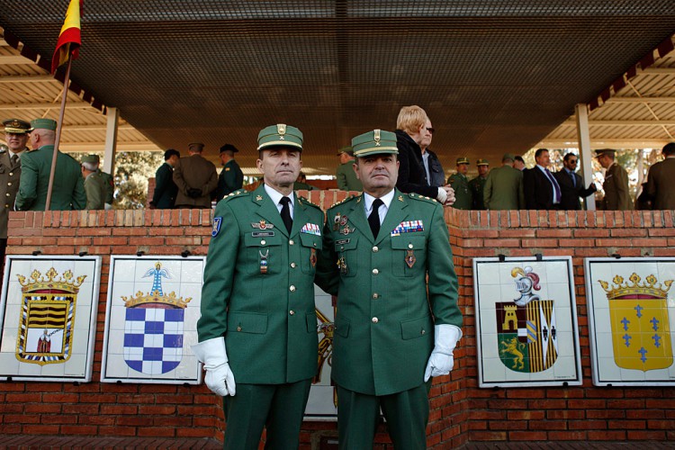 El coronel Luis Lanchares asume el mando de la Legión