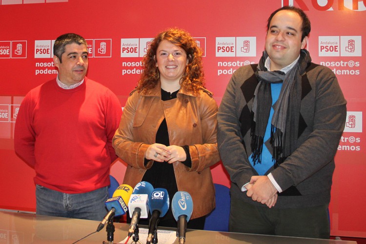 El PSOE pide el cese de Martínez como delegada de Personal