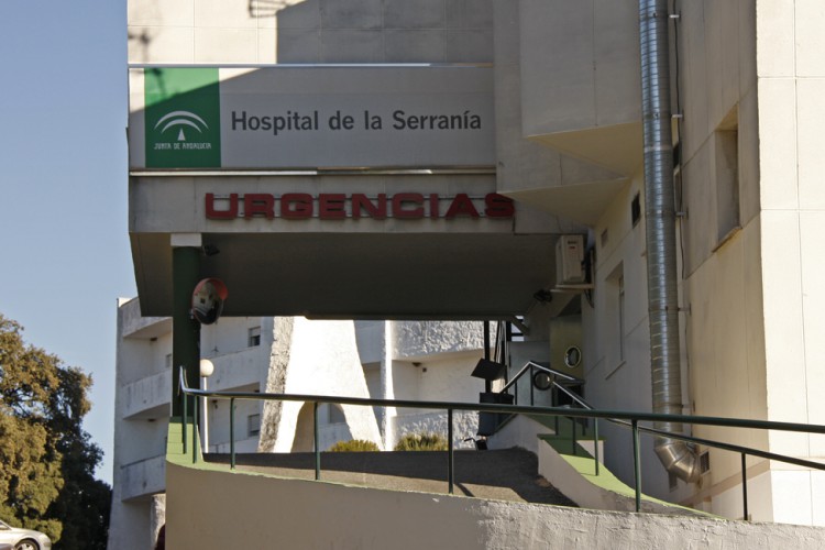Herido un joven con arma blanca en la avenida de Málaga