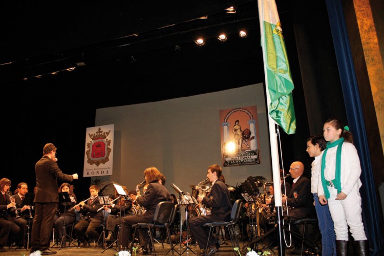 El Teatro Vicente Espinel acoge el acto institucional del Día de Andalucía