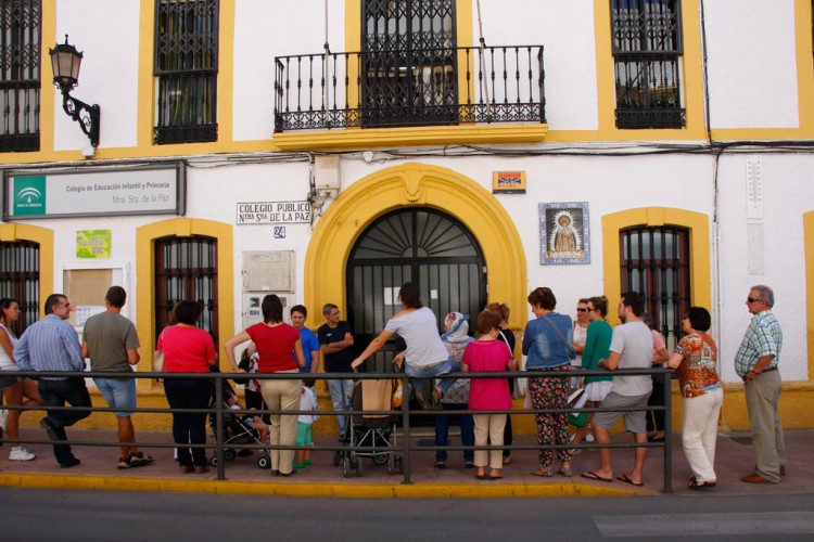 La Junta licita con más de 66.000 euros las obras para retirar el amianto del colegio Virgen de la Paz y del Centro de Adultos