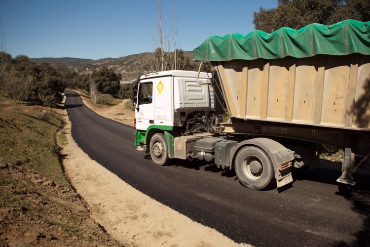 Finalizan las obras de acondicionamiento del camino del Llano de la Cruz