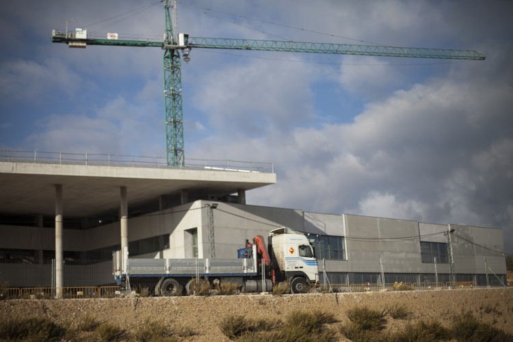 Los trabajos de construcción del nuevo hospital comarcal vuelven a estar en marcha