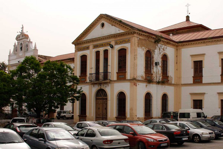 EVA pide recuperar el colegio El Castillo para crear una universidad