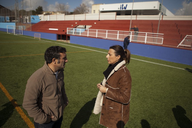 Deportes inicia los trabajos para terminar el graderío de El Fuerte