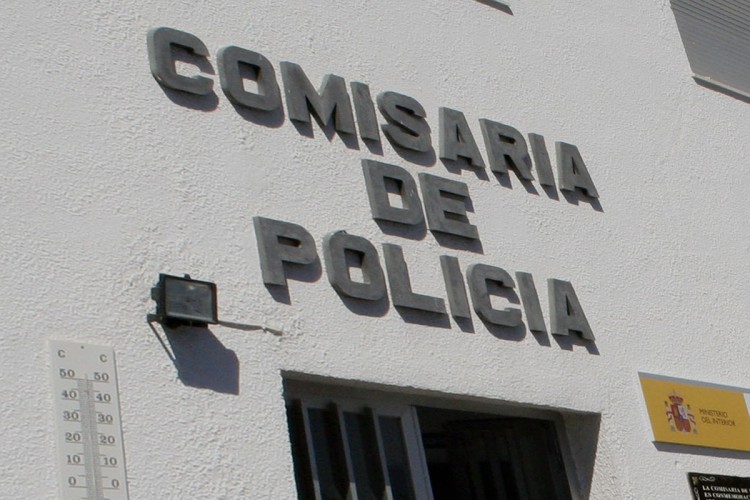 Dos detenidos por un robo con fuerza en una vivienda