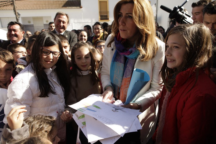 La presidenta de la Junta visita Montecorto y Serrato