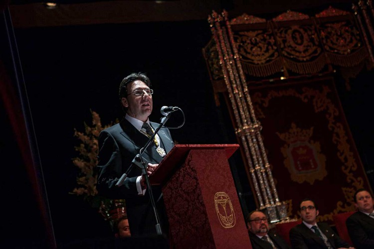 El pregón de Jorge García anuncia la llegada de la Semana Santa
