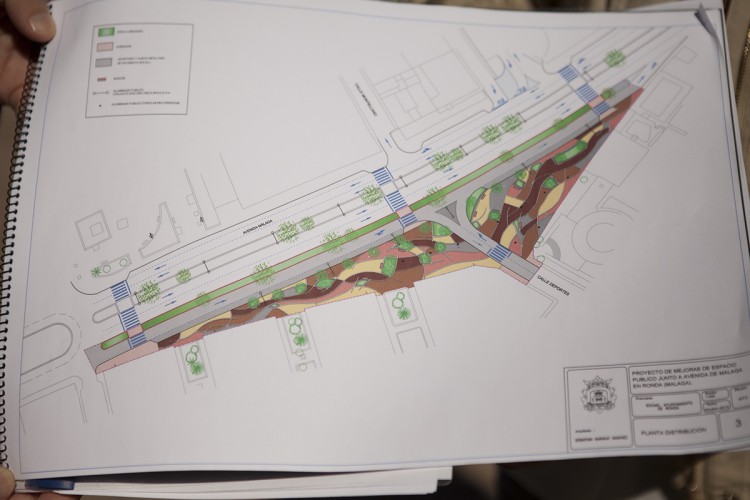 Comienzan los trabajos de remodelación del último tramo de Avenida de Málaga