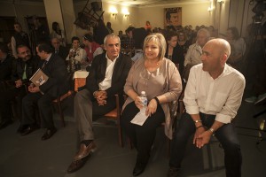 El salón del hotel Maestranza se llenó para el mitin.