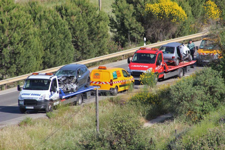 Un accidente en la circunvalación deja dos fallecidos y cinco heridos