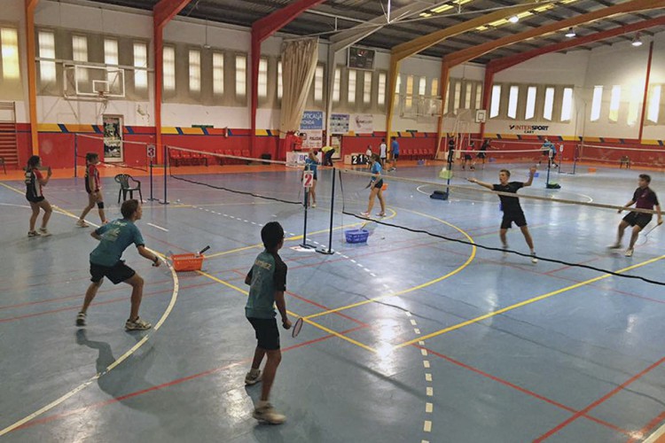 Ronda acoge este fin de semana el Trofeo de Andalucía de Bádminton sub-13 y sub-17