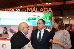 Visita del presidente de la Diputación de Málaga, Elías Bendodo.