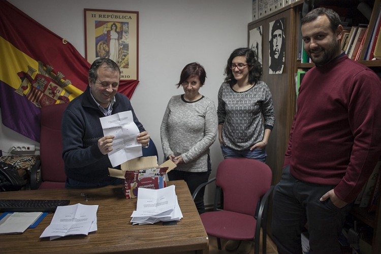 Izquierda Unida respalda la moción de censura contra el PP