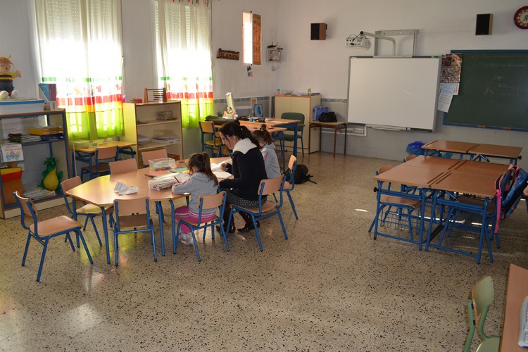 Cartajima busca familias con hijos en edad escolar para no cerrar su colegio