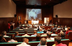 El foro s eestá desarrollando en el Convento de Santo Domingo.