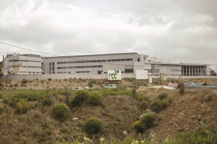 La Plataforma Nuevo Hospital ¡Ya! denuncia que las deficiencias que presenta el edificio supondrán un sobrecoste de 14,5 millones de euros