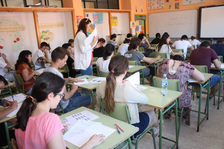 Un total de 308 estudiantes de Ronda y comarca se enfrentan a la Selectividad