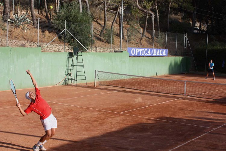 El Torneo de Tenis Óptica Baca entra en su recta final