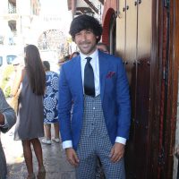 Manuel Lombo entrando en la plaza de toros de Ronda para presenciar la Goyesca.