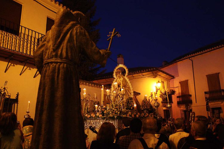 La Aurora brilla en la noche de Ronda