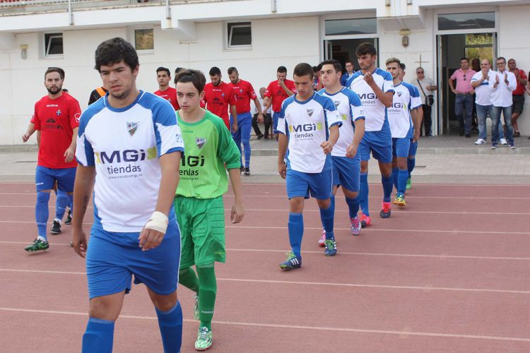 El CD Ronda acude a jugar contra el Adra con siete jugadores y el partido se suspende a los tres minutos al lesionarse uno de ellos