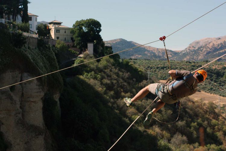 Deporte de alto riesgo, espíritu de superación y espectáculo en el Tajo de Ronda