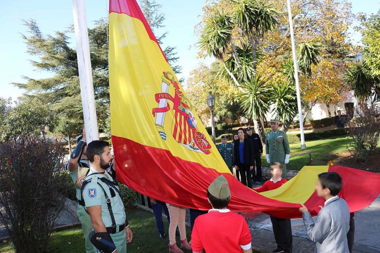 El Gobierno Tripartito ordena retirar el mástil de la bandera de España a pocas horas del Día de la Hispanidad