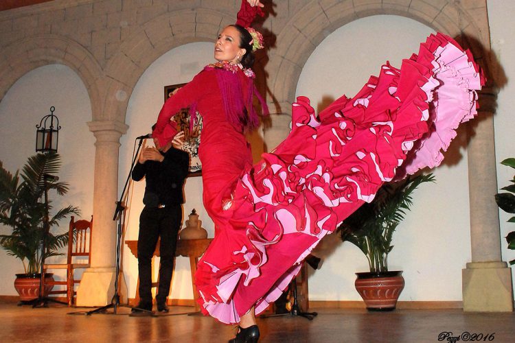 Cante, baile y poderío en el Concurso de Arte Flamenco para Jóvenes celebrado en la Peña de Ronda
