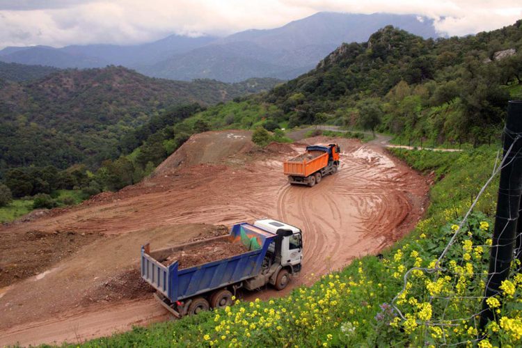 La Consejería de Fomento recibe 45 ofertas de empresas para realizar las mejoras de la carretera Gaucín-Manilva