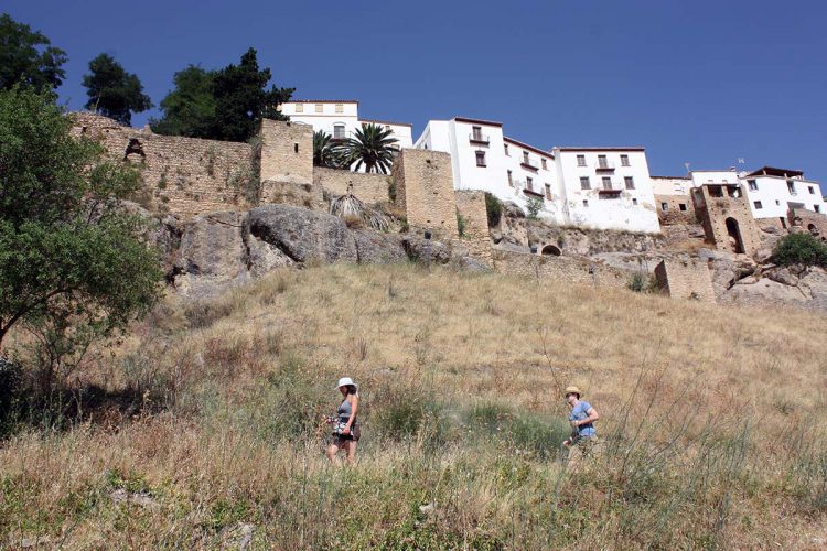 El Ayuntamiento solicita una subvención al Ministerio de Fomento para actuar en las Murallas de Ronda