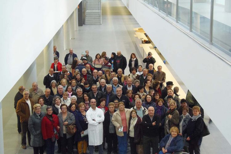 Profesionales de Atención Primaria y sanitarios jubilados visitan las instalaciones del nuevo Hospital de la Serranía de Ronda