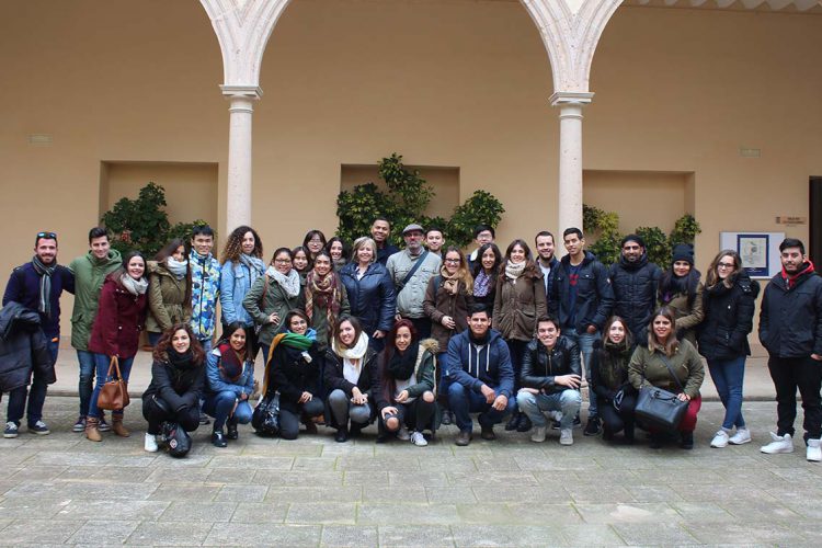 Alumnos de la Facultad de Turismo de Málaga visitan Ronda para conocer de cerca su oferta y recursos