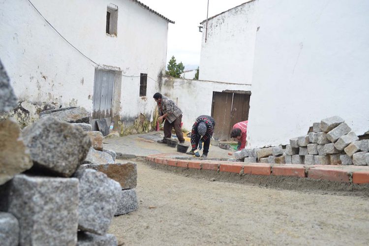 Pujerra ultima las obras de remodelación de la calle Estepona