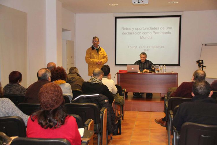 Conferencia sobre los pasos a seguir para que Ronda pueda ser declarada Patrimonio de la Humanidad