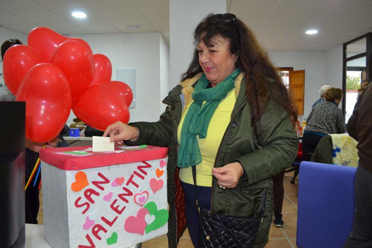 Los vecinos y vecinas de Parauta se enviarán cartas de amor en el Día de San Valentín