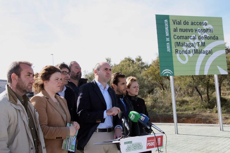 Todo el mundo pide una pasarela peatonal para el nuevo Hospital pero nadie quiere pagarla