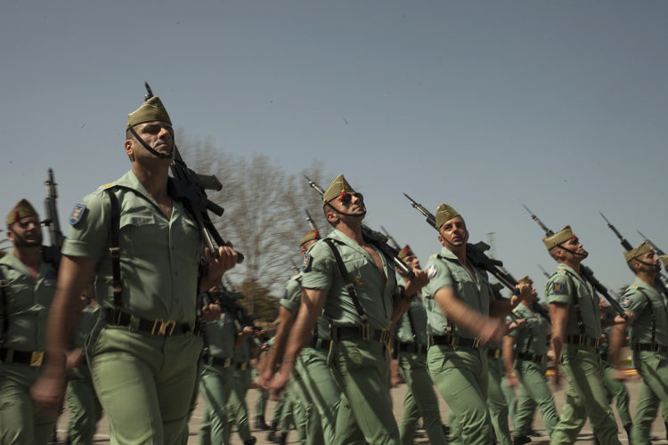 Jornada especial del Sábado Legionario, que ha estado dedicado a los hombres y mujeres que participan en los 101 kilómetros en 24 horas