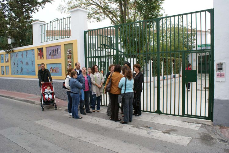 La Consejería de Educación adjudica las obras para retirar el amianto de las cubiertas del Instituto Gonzalo Huesa