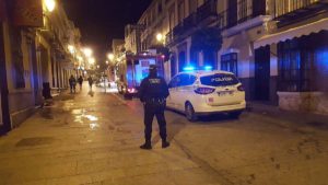 Las personas se quedaron atrapadas en un ascensor en calle Sevilla.