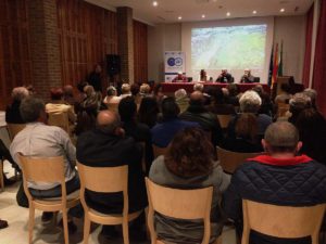 Más de 70 personas asistieron a la presentación del estudio.