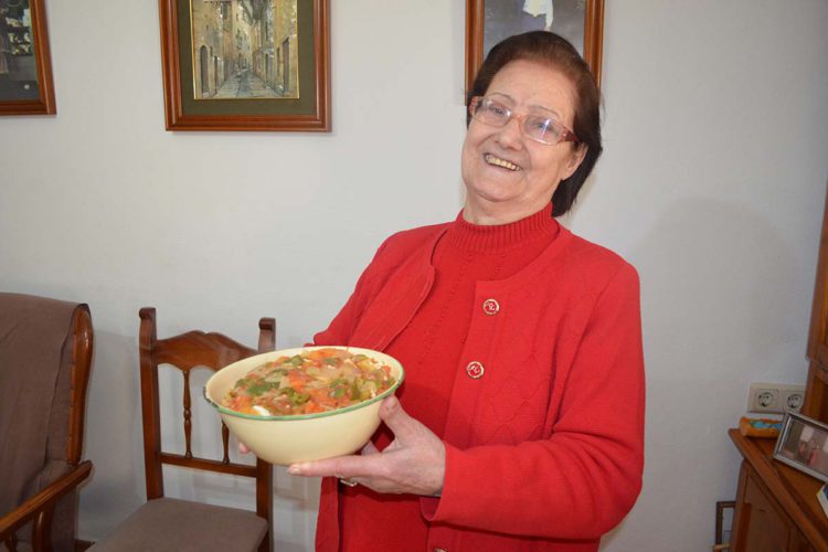 Pujerra presume de sus ‘sopas refritas’, un plato popular de su gastronomía más tradicional