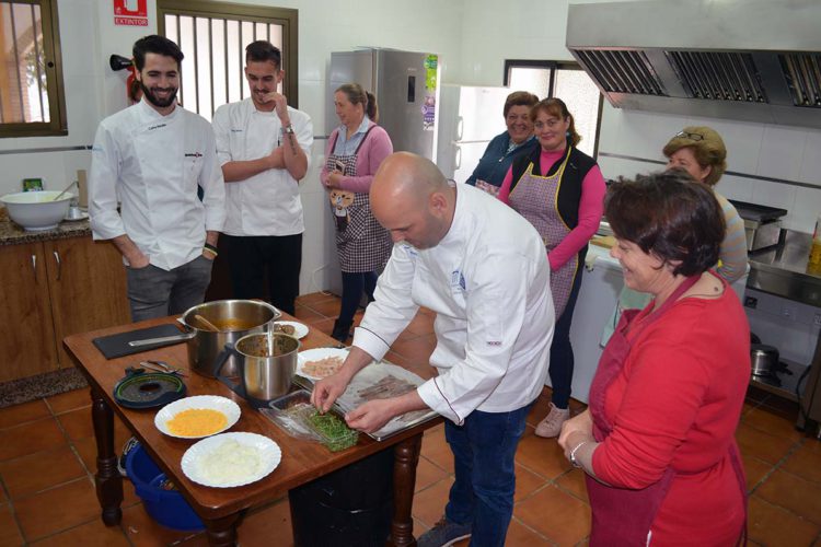 Jubrique pone en marcha la II edición del taller ‘Cocina con castañas’
